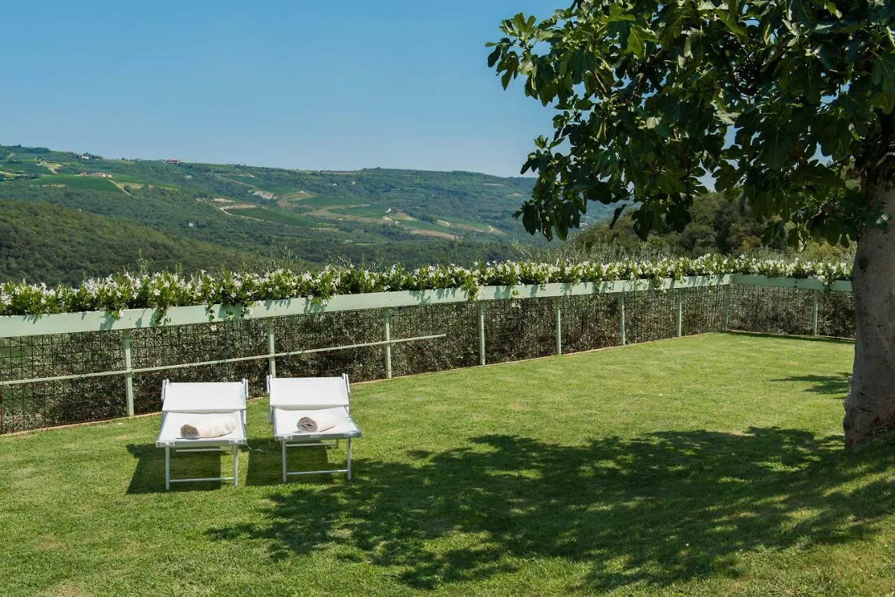 ורונה Agriturismo Caranatura בית חווה